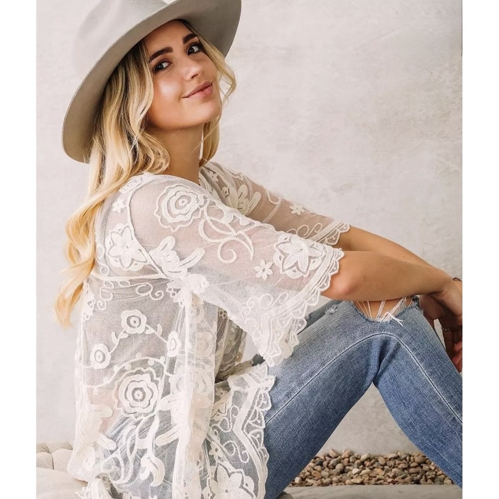 En Crème Blouse Womens XS Cream Lace Sheer Embroidery Pullover Boho Tunic